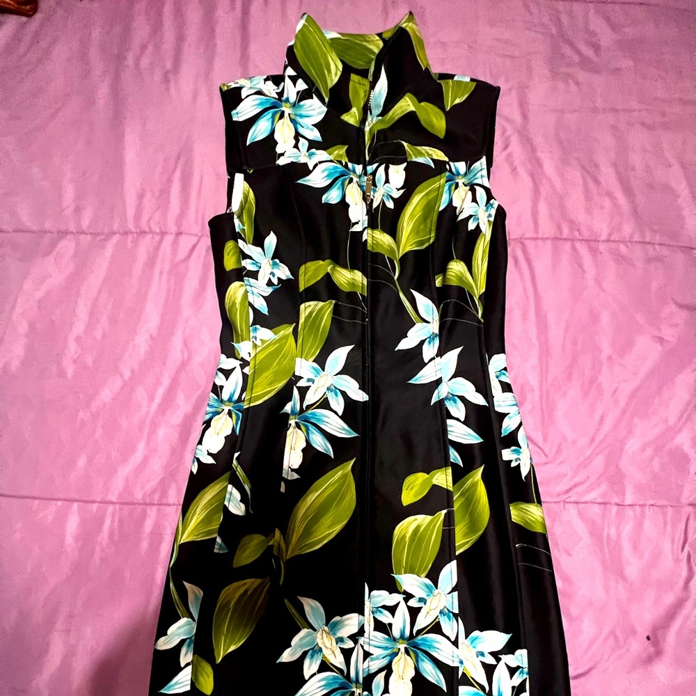 Tommy Hilfiger dress( used) size 4
